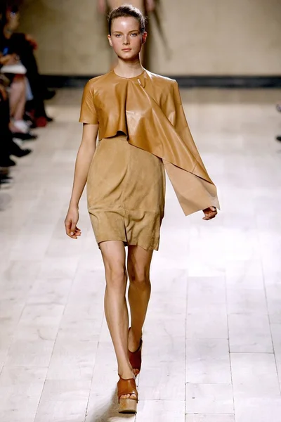 Look 23